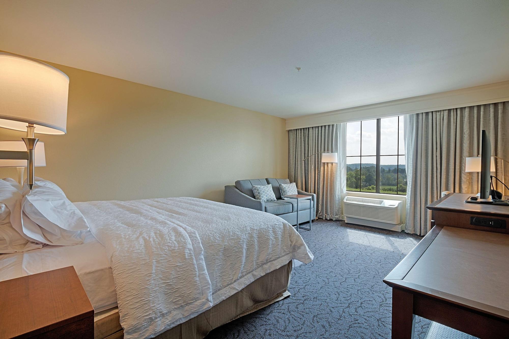 Hampton Inn & Suites Cazenovia, Ny Exteriör bild