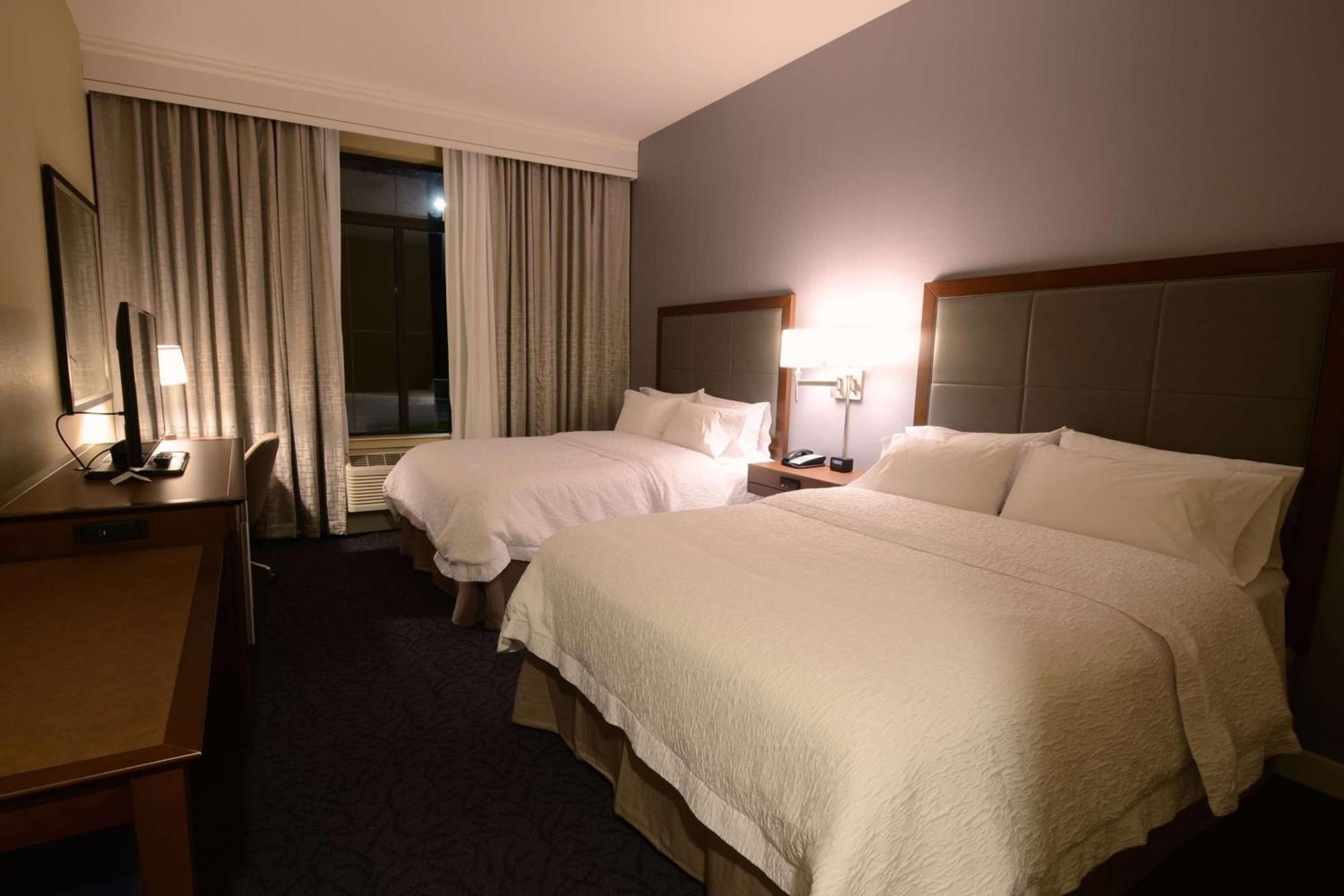 Hampton Inn & Suites Cazenovia, Ny Exteriör bild