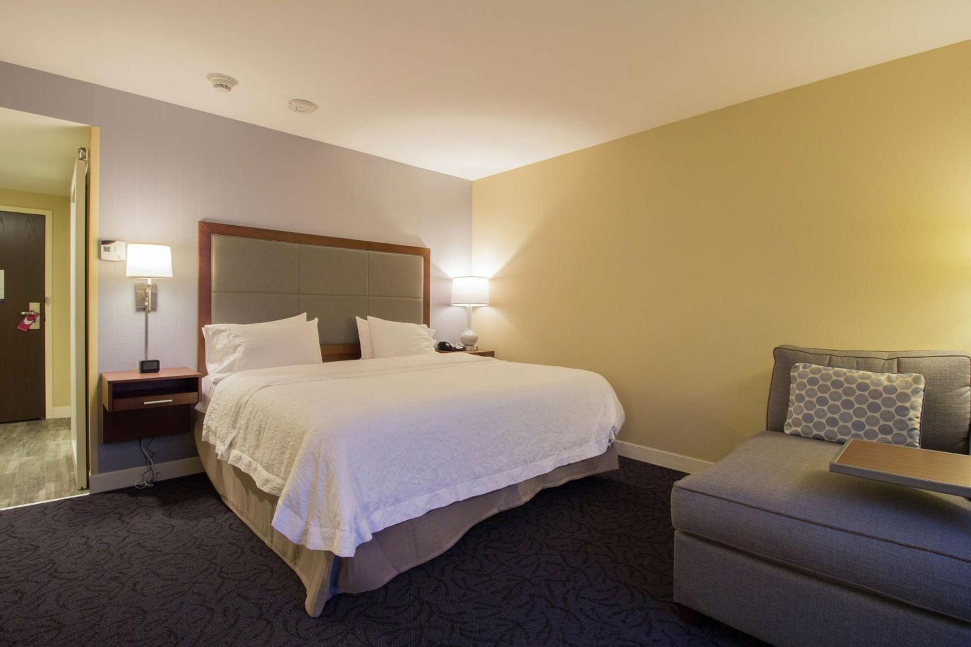 Hampton Inn & Suites Cazenovia, Ny Exteriör bild