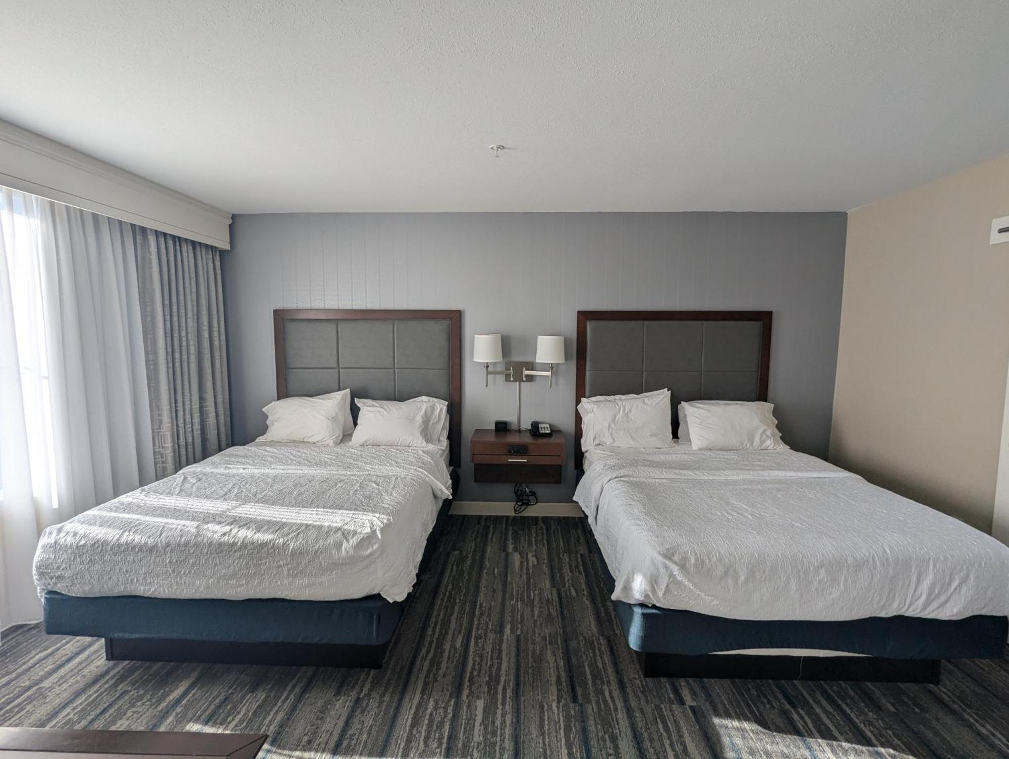 Hampton Inn & Suites Cazenovia, Ny Exteriör bild