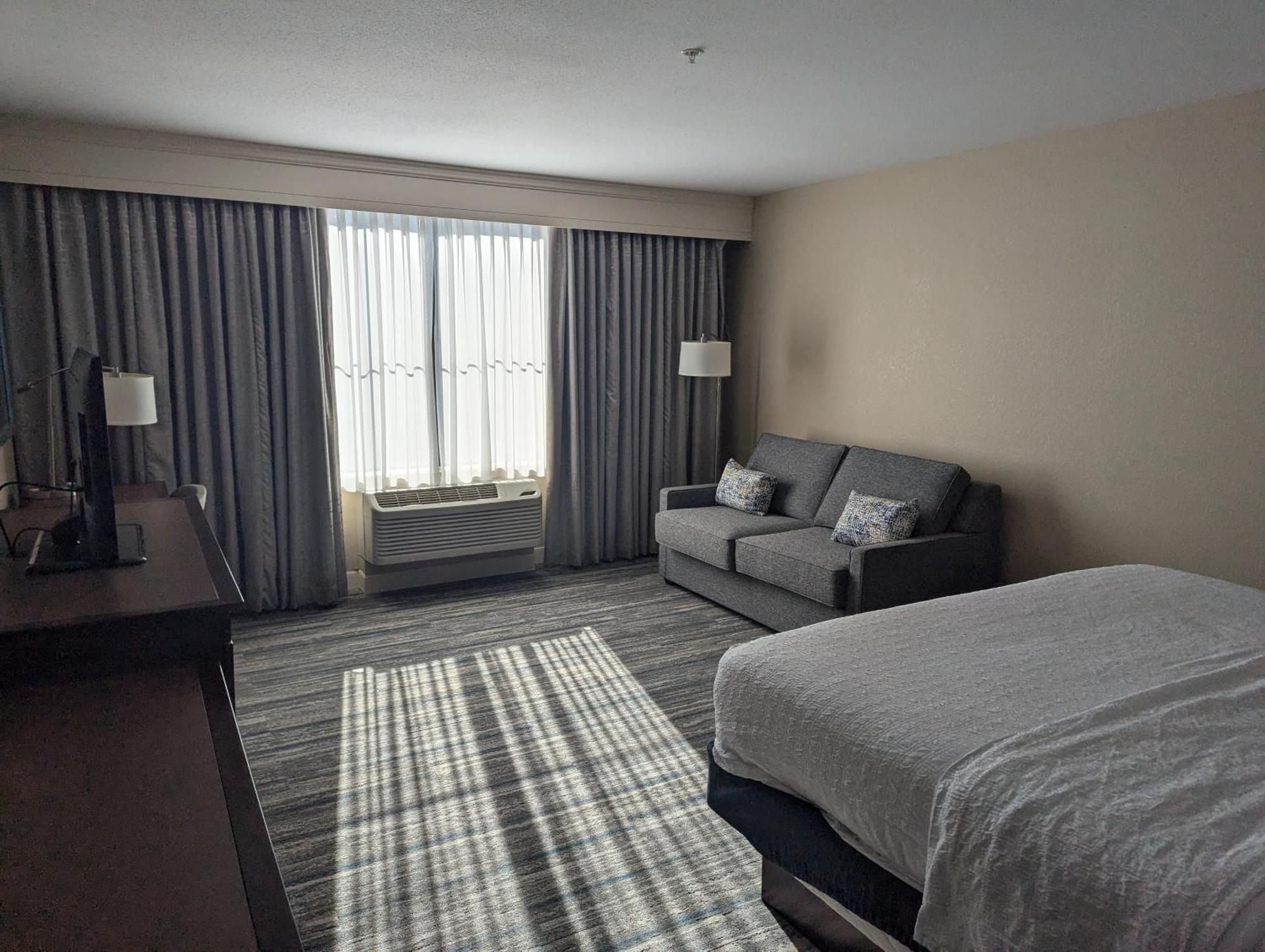 Hampton Inn & Suites Cazenovia, Ny Exteriör bild